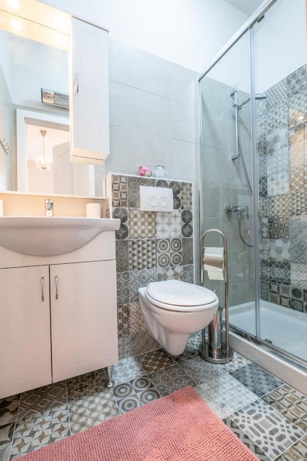 Old City Romantic Studios 4 With Free Private Parking PUY Exterior foto